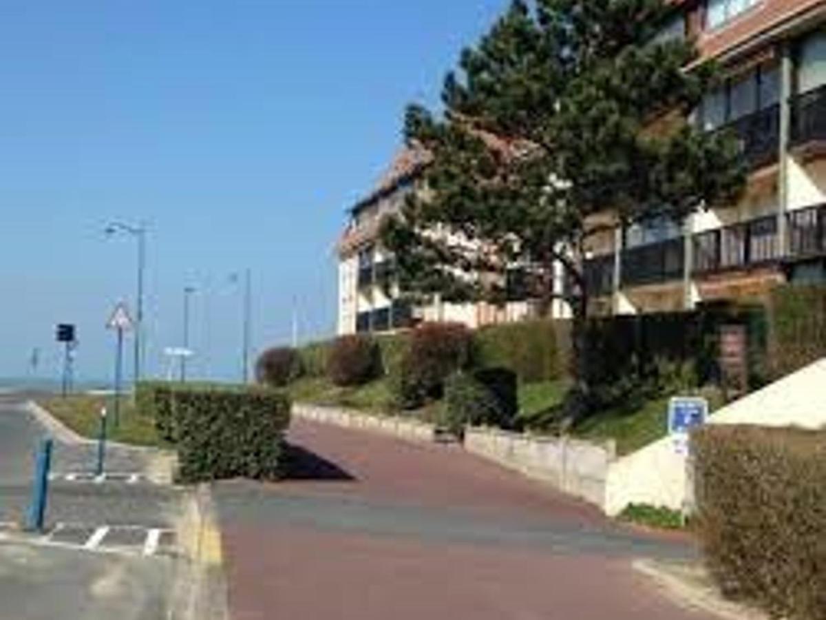 Appartement Refait A Neuf Avec Loggia Et Parking, A 2 Pas De La Plage Et Des Commerces - Fr-1-712-7 Villers-sur-Mer Eksteriør bilde